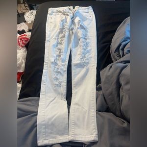White ripped skinny jeans